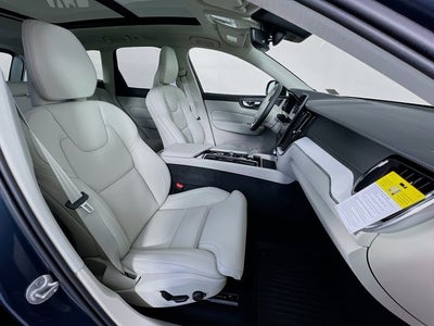 2026 Volvo XC60 Plug-In Hybrid T8 Ultra