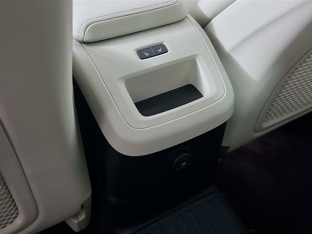 2026 Volvo XC60 Plug-In Hybrid T8 Ultra