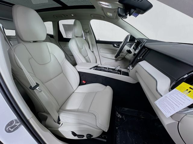 2026 Volvo XC60 Plug-In Hybrid T8 Ultra