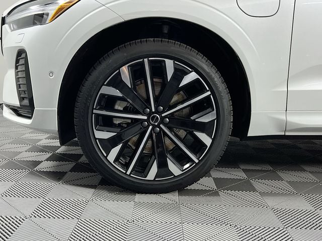 2026 Volvo XC60 Plug-In Hybrid T8 Ultra