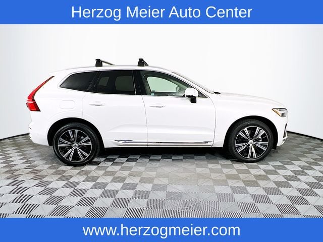 2023 Volvo XC60 B5 Plus Bright Theme