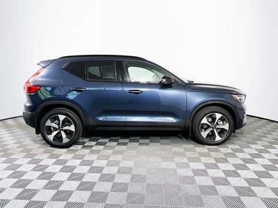 2026 Volvo XC40 B5 Plus