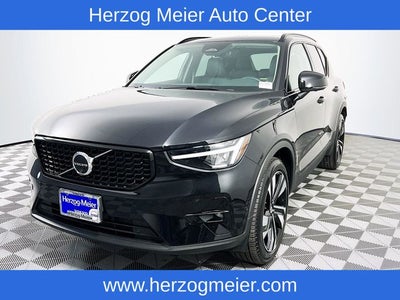 2025 Volvo XC40 B5 Plus Dark Theme. Retired Courtesy Loaner.