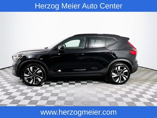 2025 Volvo XC40 B5 Plus Dark Theme. Retired Courtesy Loaner.