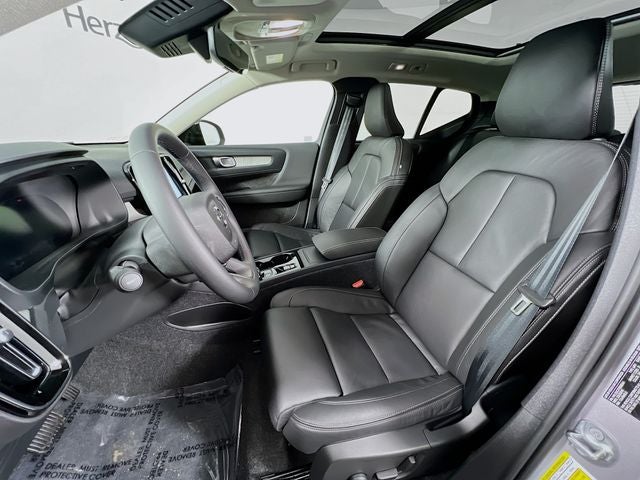 2026 Volvo XC40 B5 Plus