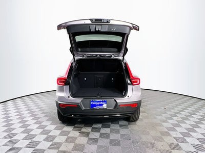 2026 Volvo XC40 B5 Plus