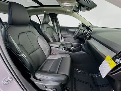 2026 Volvo XC40 B5 Plus