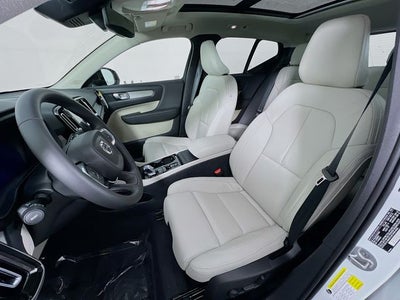 2026 Volvo XC40 B5 Plus