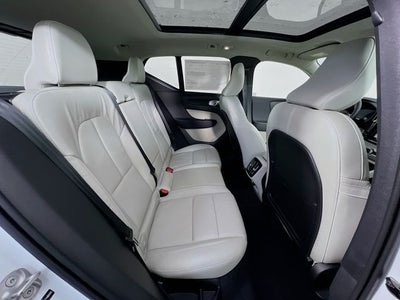 2026 Volvo XC40 B5 Plus