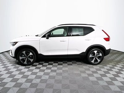 2026 Volvo XC40 B5 Plus