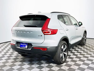 2026 Volvo XC40 B5 Plus