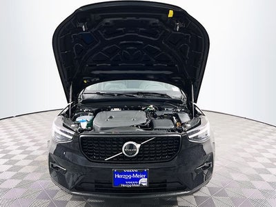 2026 Volvo XC40 B5 Plus