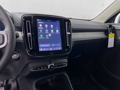 2026 Volvo XC40 B5 Plus