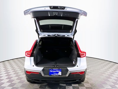 2026 Volvo XC40 B5 Plus