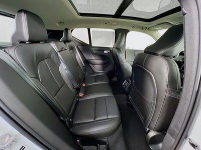 2026 Volvo XC40 B5 Plus