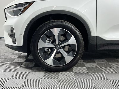 2026 Volvo XC40 B5 Plus