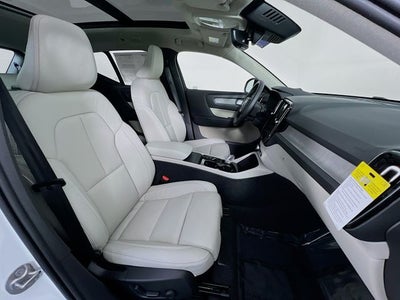 2026 Volvo XC40 B5 Plus