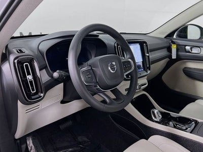2026 Volvo XC40 B5 Plus