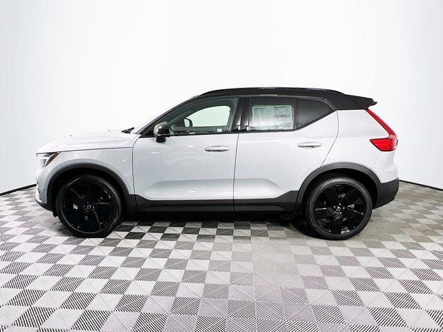 2026 Volvo XC40 B5 Ultra Black Edition