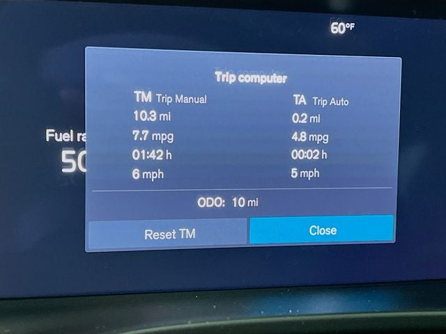 2026 Volvo XC40 B5 Ultra Black Edition