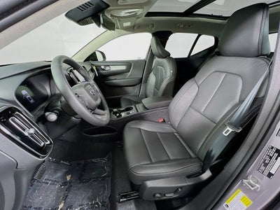 2026 Volvo XC40 B5 Core