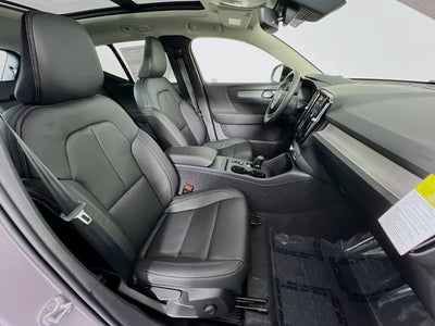 2026 Volvo XC40 B5 Core