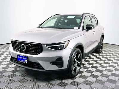 2026 Volvo XC40 B5 Core
