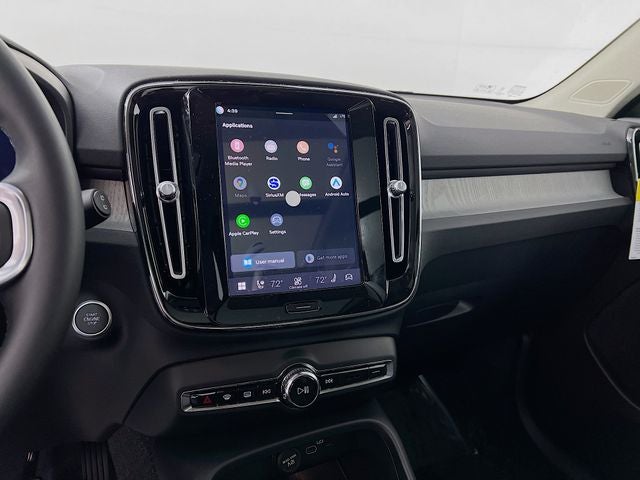 2026 Volvo XC40 B5 Core