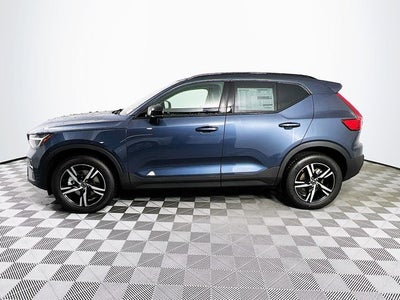 2026 Volvo XC40 B5 Core