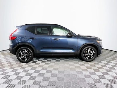 2026 Volvo XC40 B5 Core