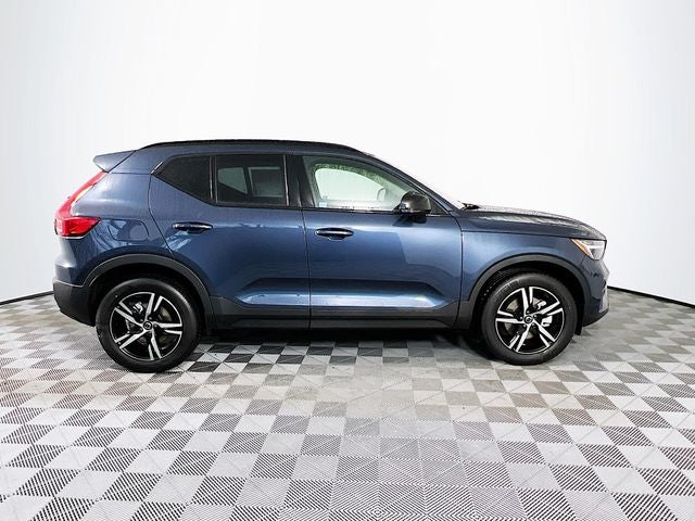 2026 Volvo XC40 B5 Core