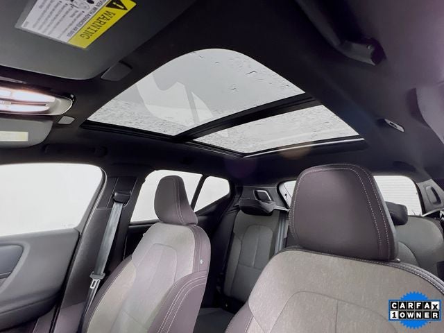 2025 Volvo XC40 B5 Core