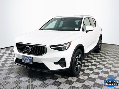 2025 Volvo XC40 B5 Core