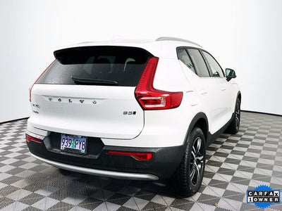 2025 Volvo XC40 B5 Core