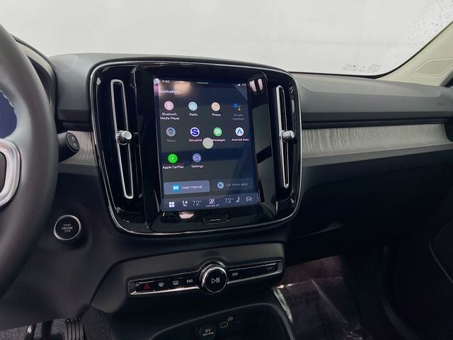 2026 Volvo XC40 B5 Core