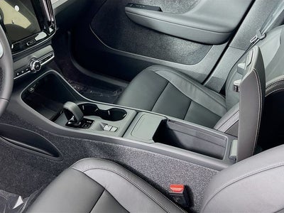 2026 Volvo XC40 B5 Core