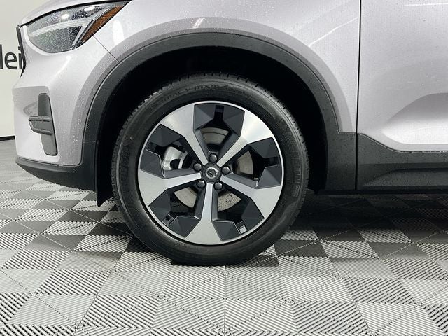 2026 Volvo XC40 B5 Core