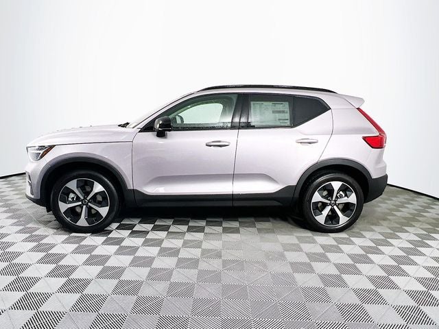 2026 Volvo XC40 B5 Core