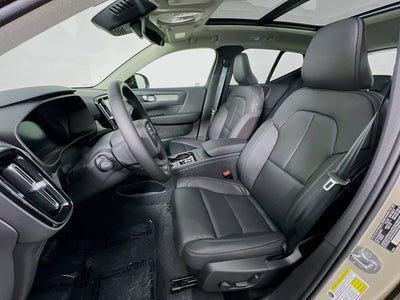 2026 Volvo XC40 B5 Ultra