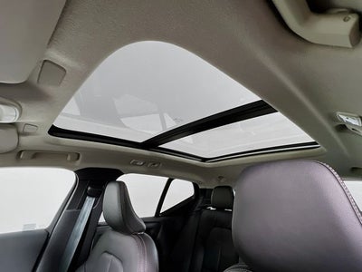 2026 Volvo XC40 B5 Ultra