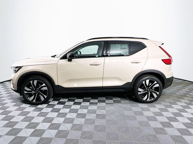 2026 Volvo XC40 B5 Ultra