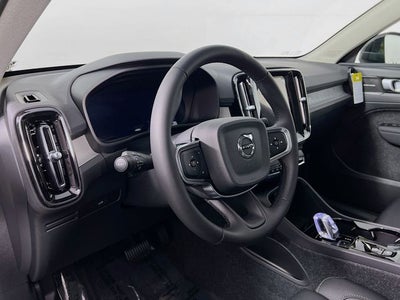 2026 Volvo XC40 B5 Ultra