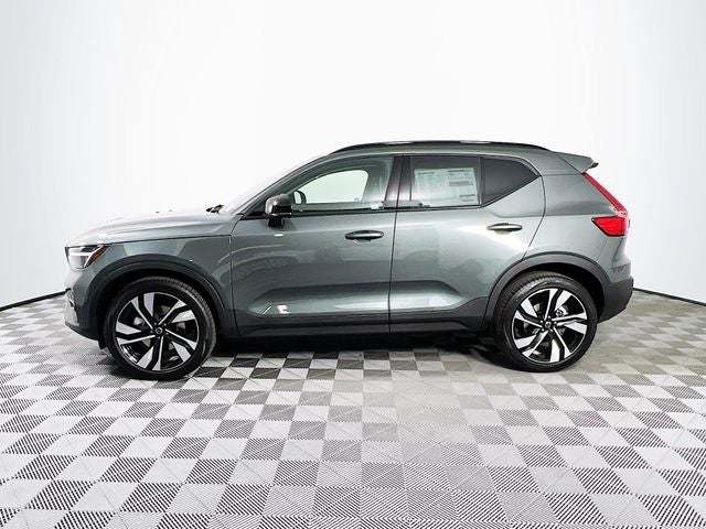 2026 Volvo XC40 B5 Ultra