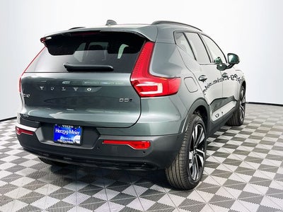 2026 Volvo XC40 B5 Ultra