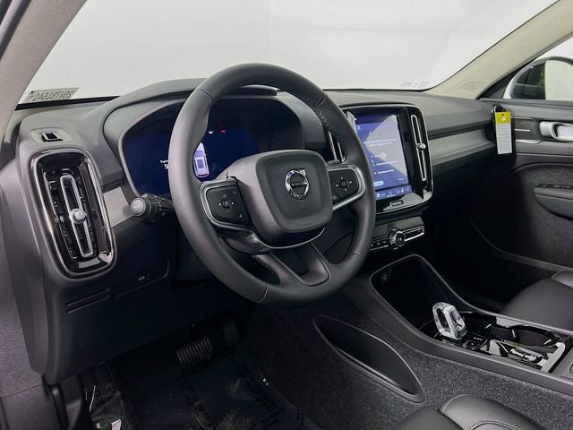 2026 Volvo XC40 B5 Ultra