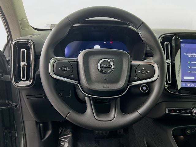 2026 Volvo XC40 B5 Ultra