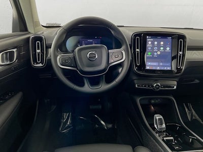 2026 Volvo XC40 B5 Ultra