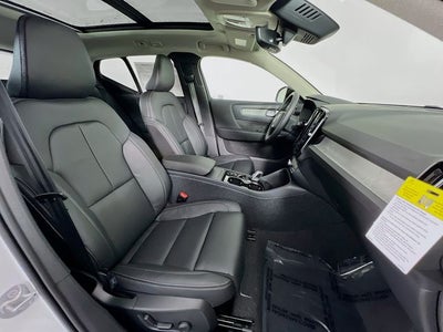 2026 Volvo XC40 B5 Ultra