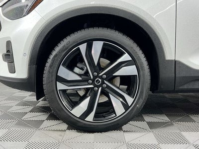 2026 Volvo XC40 B5 Ultra