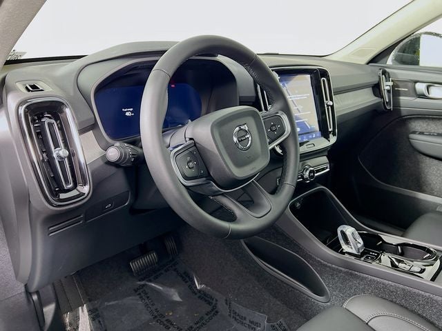 2026 Volvo XC40 B5 Ultra